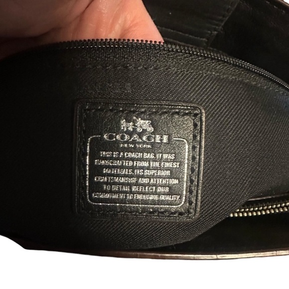 Coach Swagger EUC In Burnished Glovetanned Leather $395 Retail - Picture 2 of 16